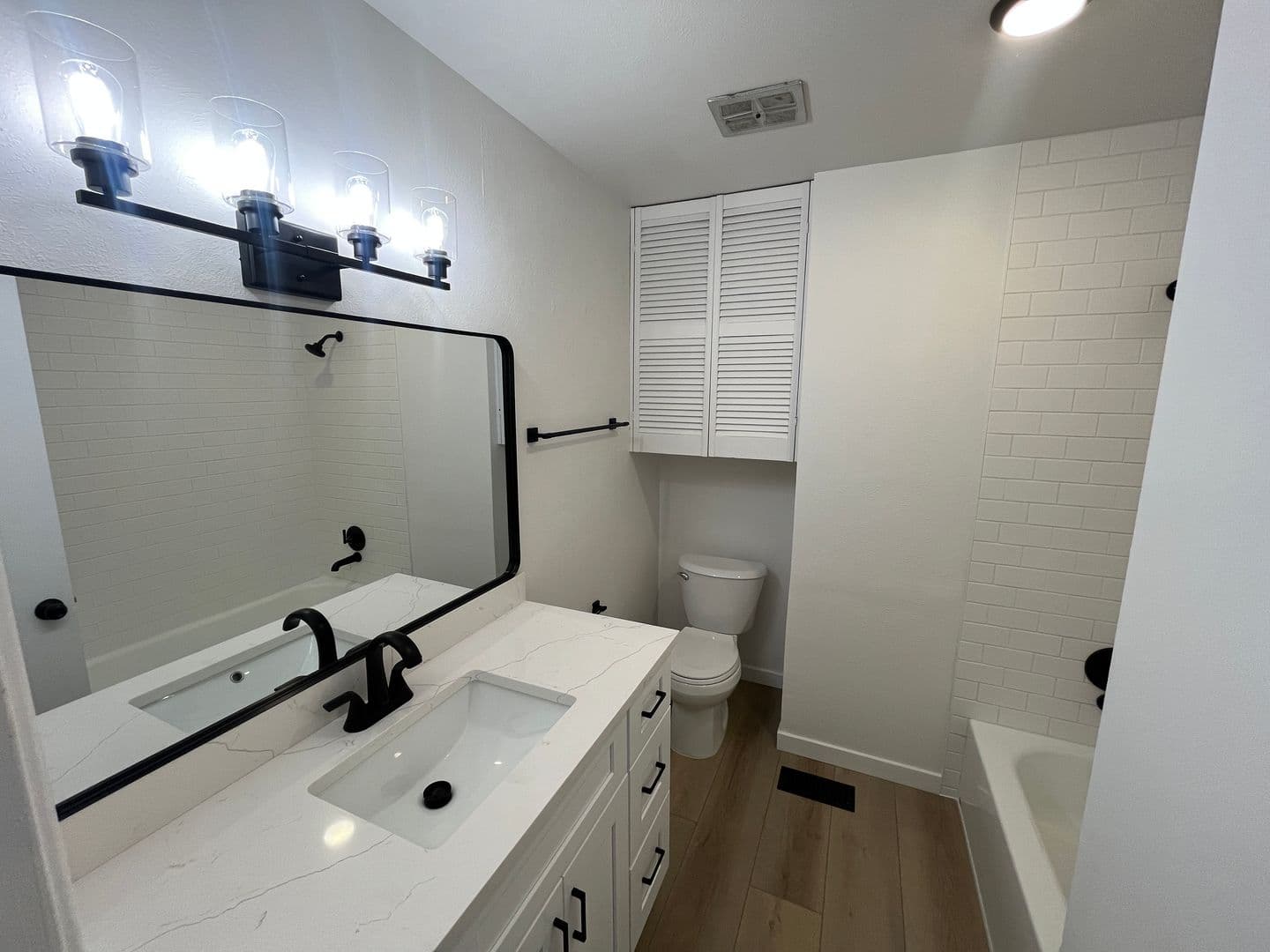 Aurora House: 15739 E Greenwood Dr