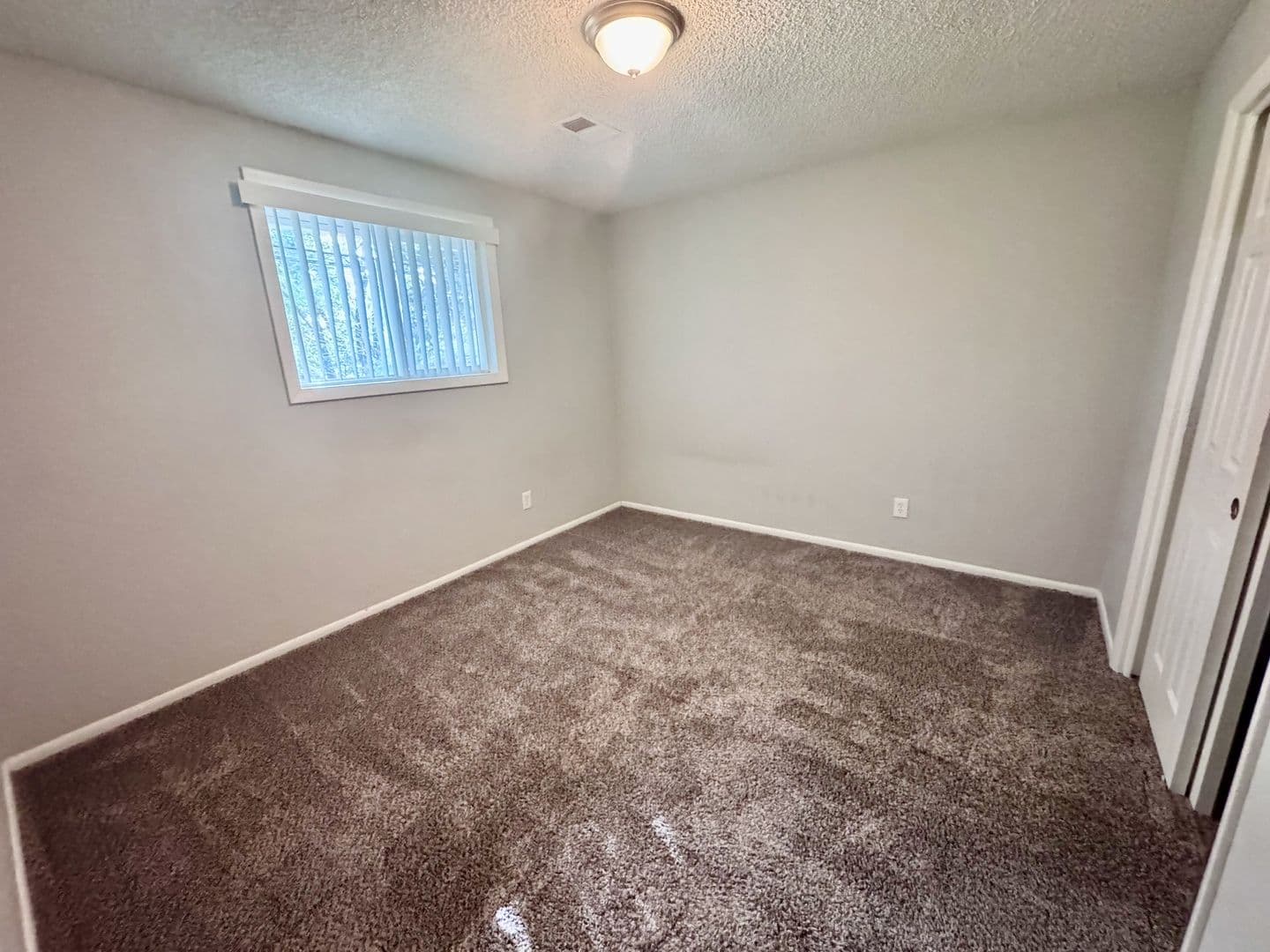 Lakewood Apartment: 1550 Kendall St