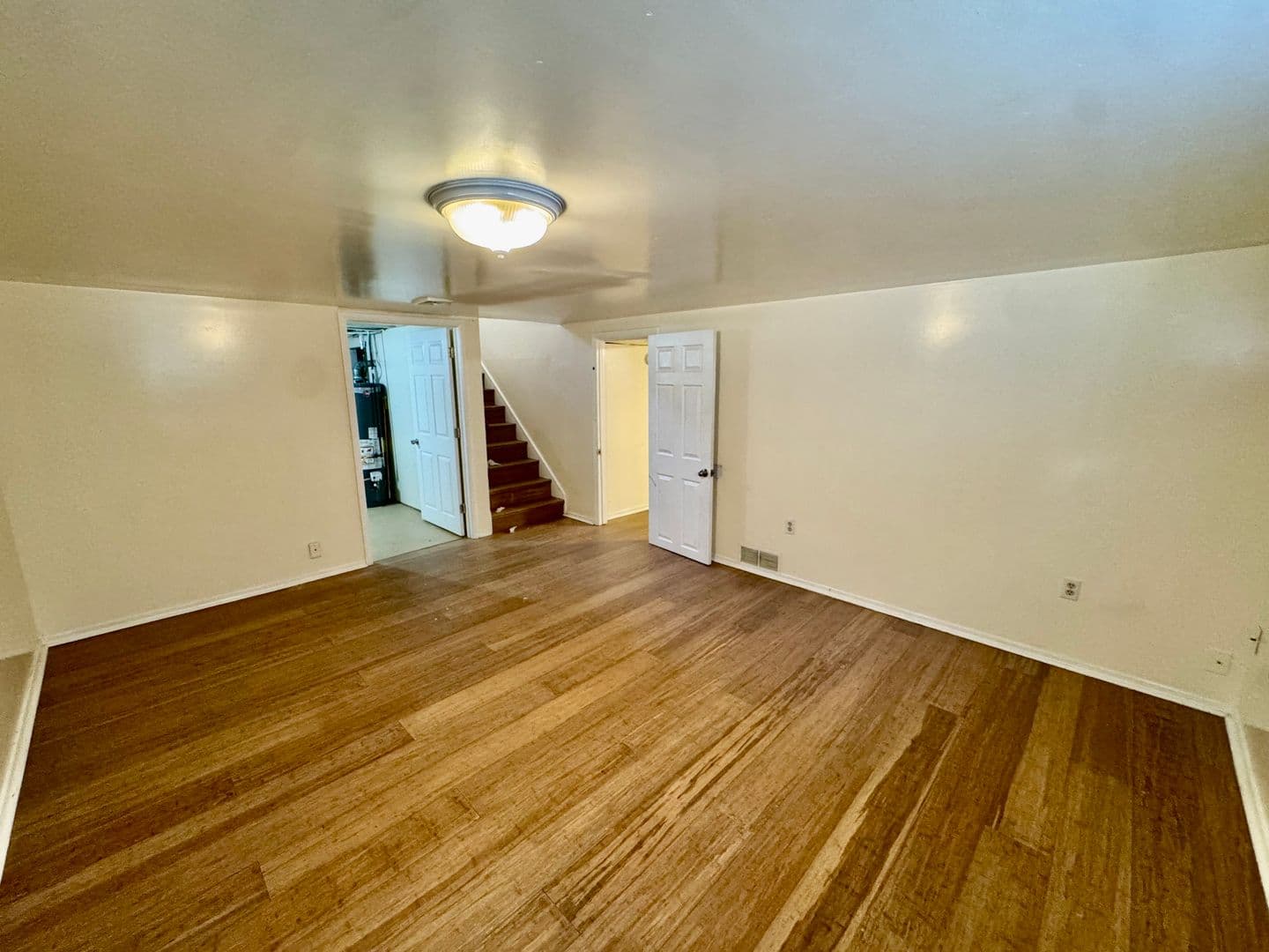 Lakewood Apartment: 1115 Carr Street
