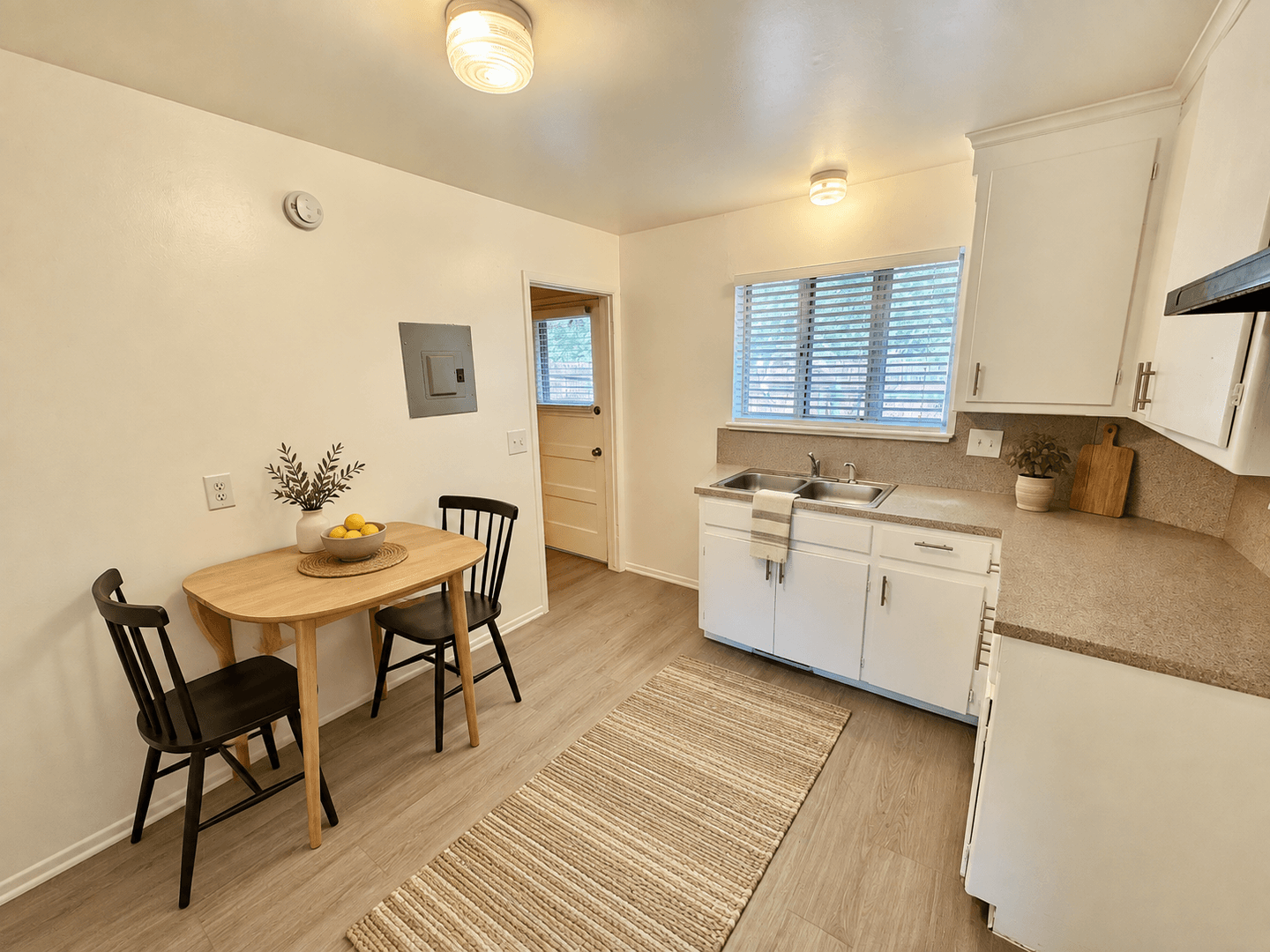 Lakewood Apartment: 1115 Carr Street