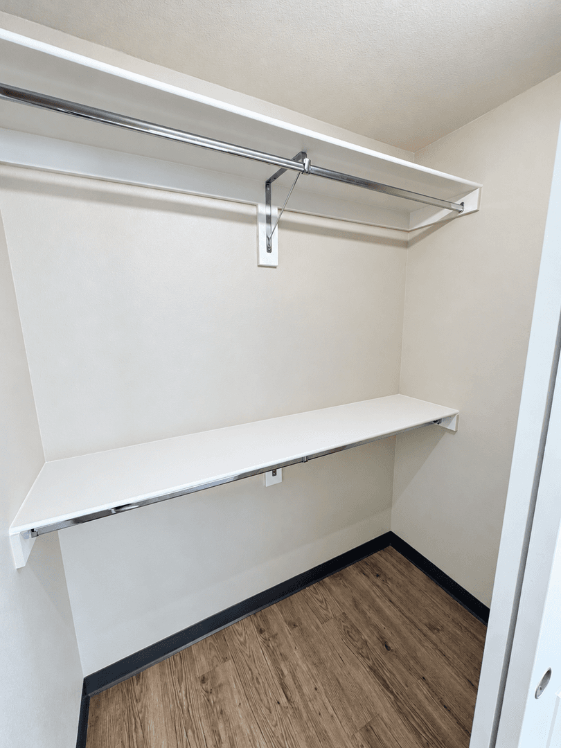 Lakewood Apartment: 5855-5865 W 11th Avenue