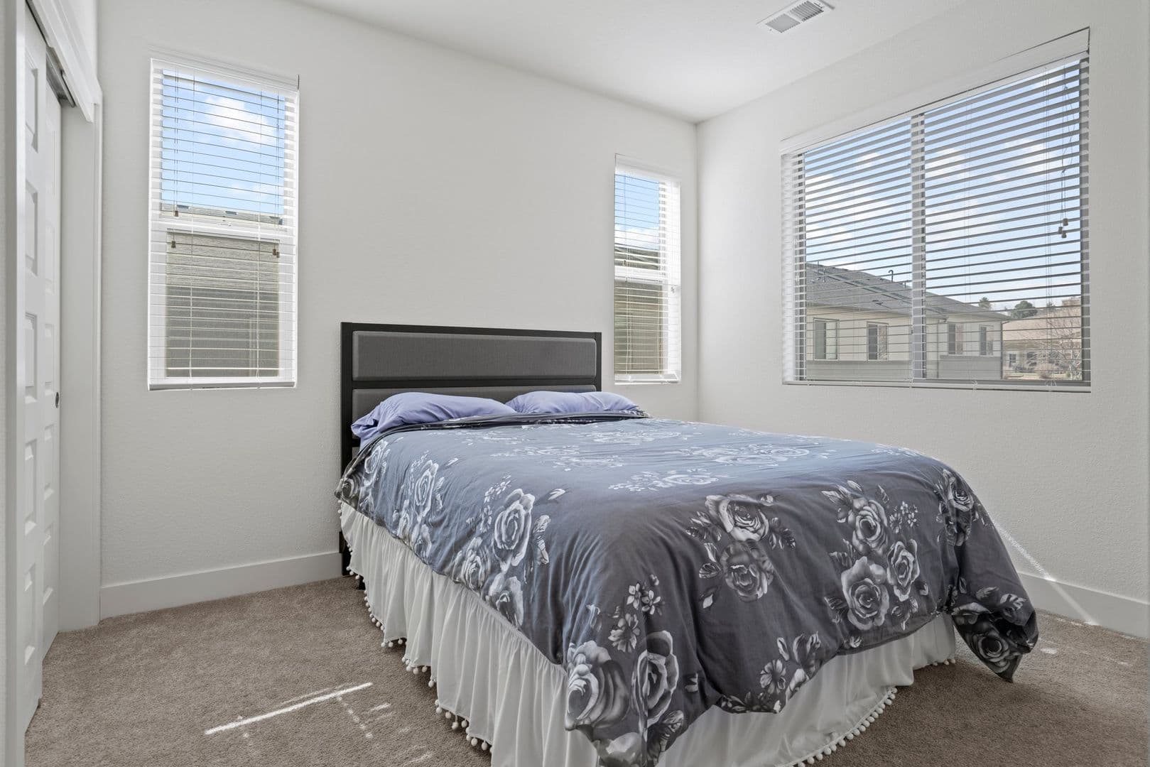 Lakewood Townhome: 12843 W Nevada Pl
