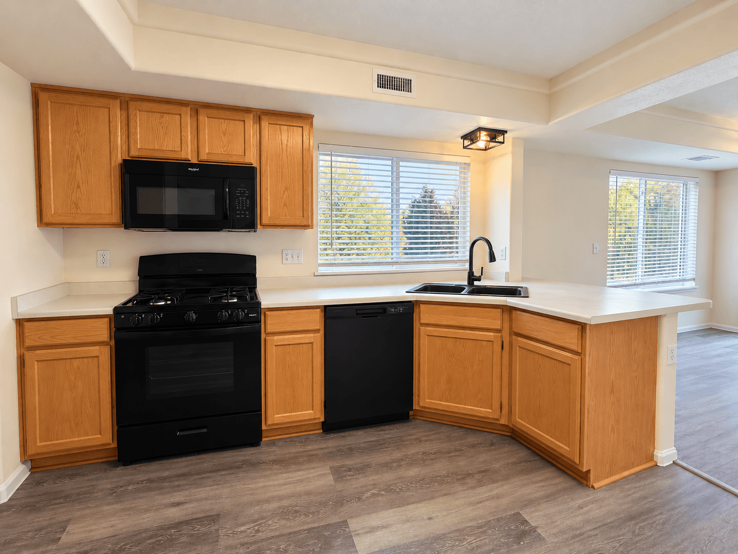 Denver House: 4022 Perth St