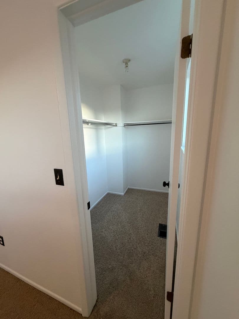 Aurora House: 3159 S Mobile Way