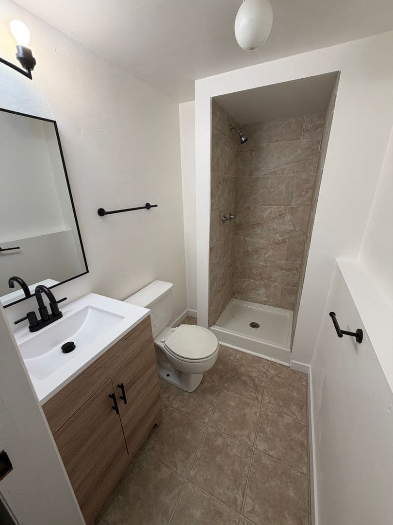 Aurora House: 3159 S Mobile Way