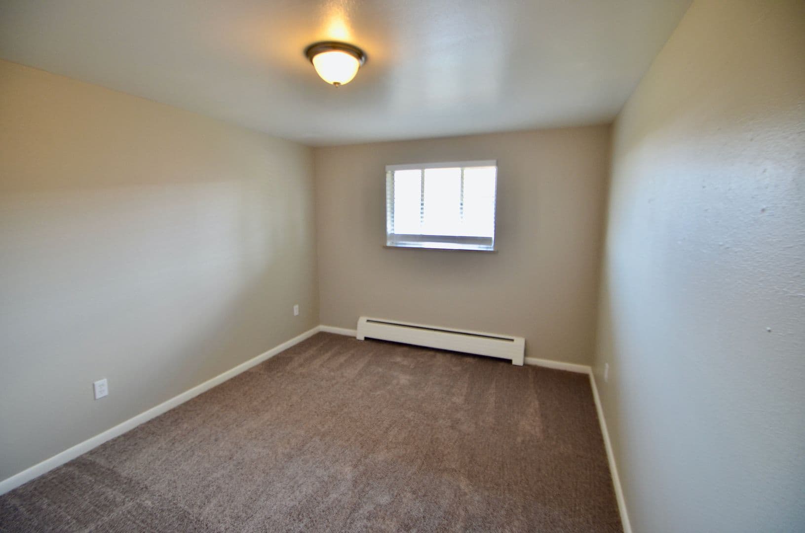 Lakewood Apartment: 1160-1198 S Allison St