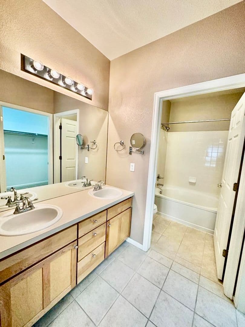 Denver Condo: 8200 E 8th Ave #8104