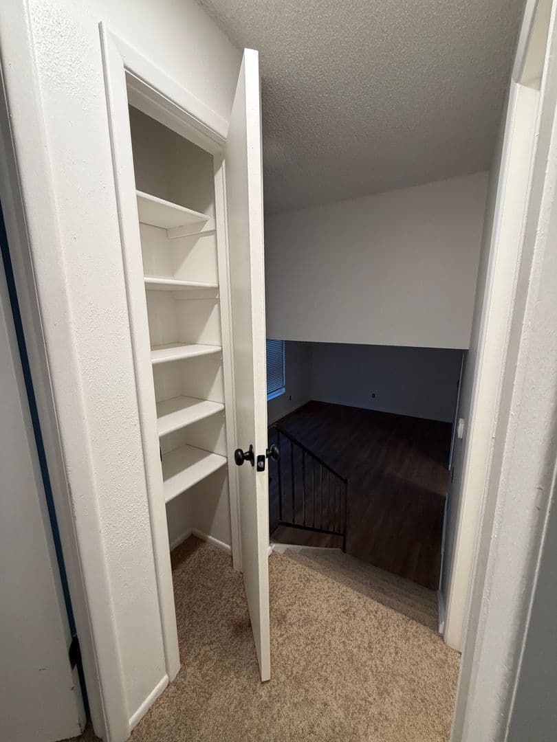 Aurora House: 3159 S Mobile Way