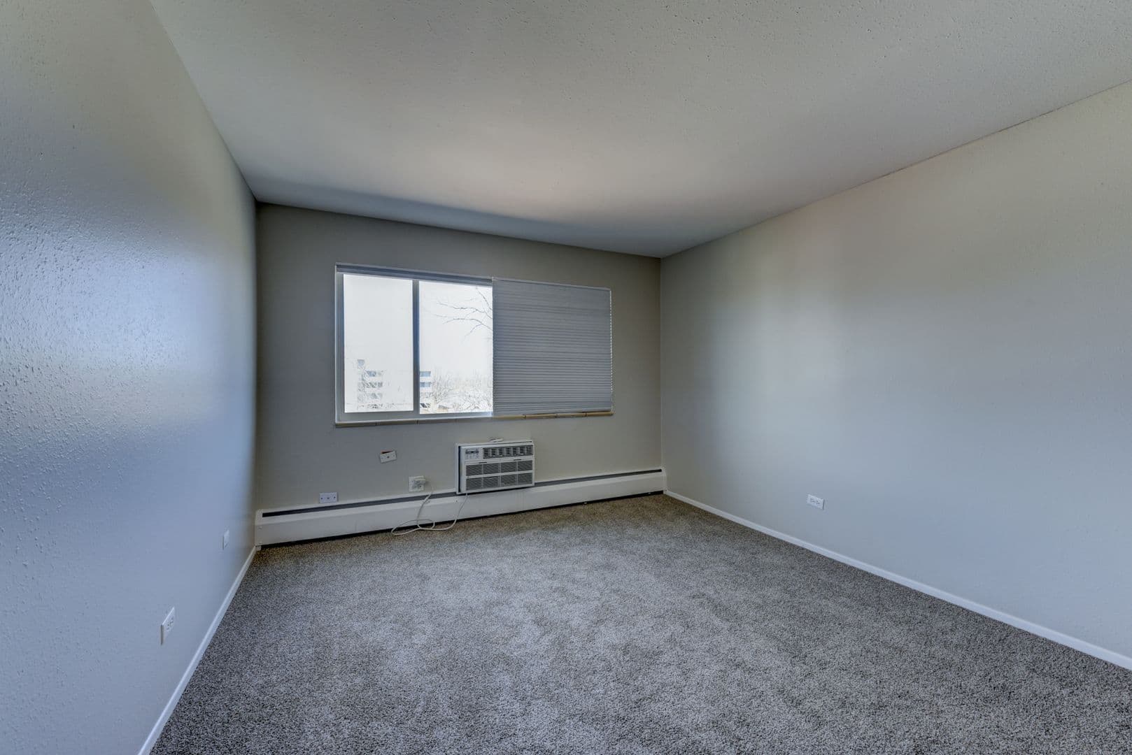 Aurora Apartment: 1747 Peoria Street