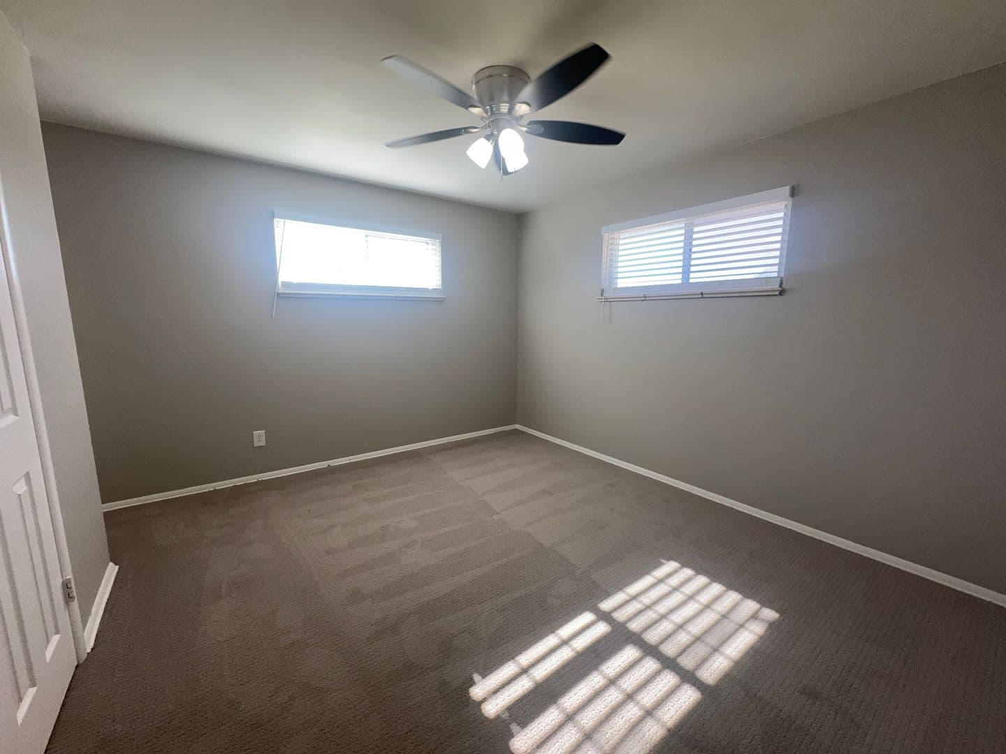 Denver Apartment: 5545 E Yale Ave