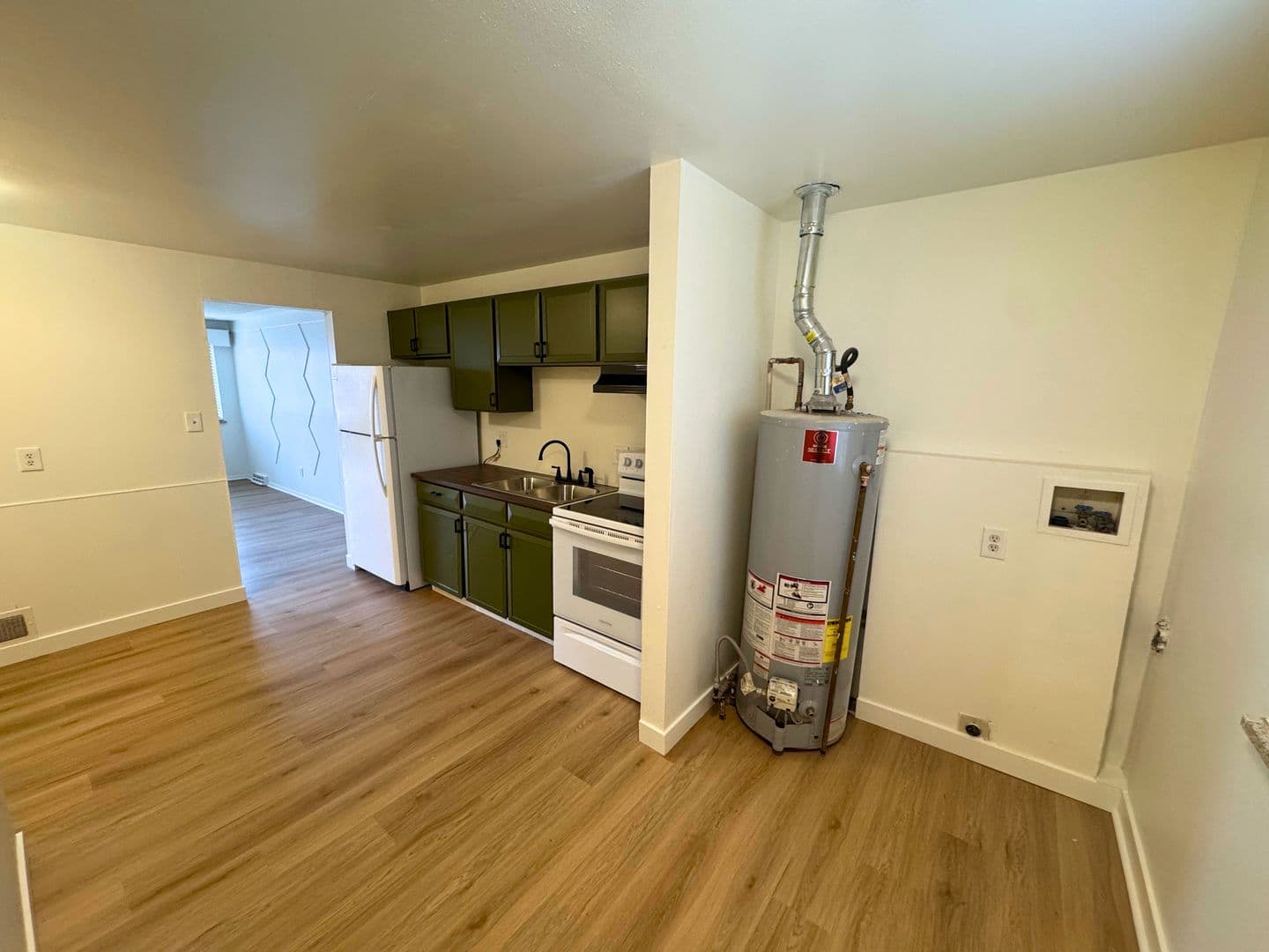 Aurora Apartment: 10800-10810 E 4th Way