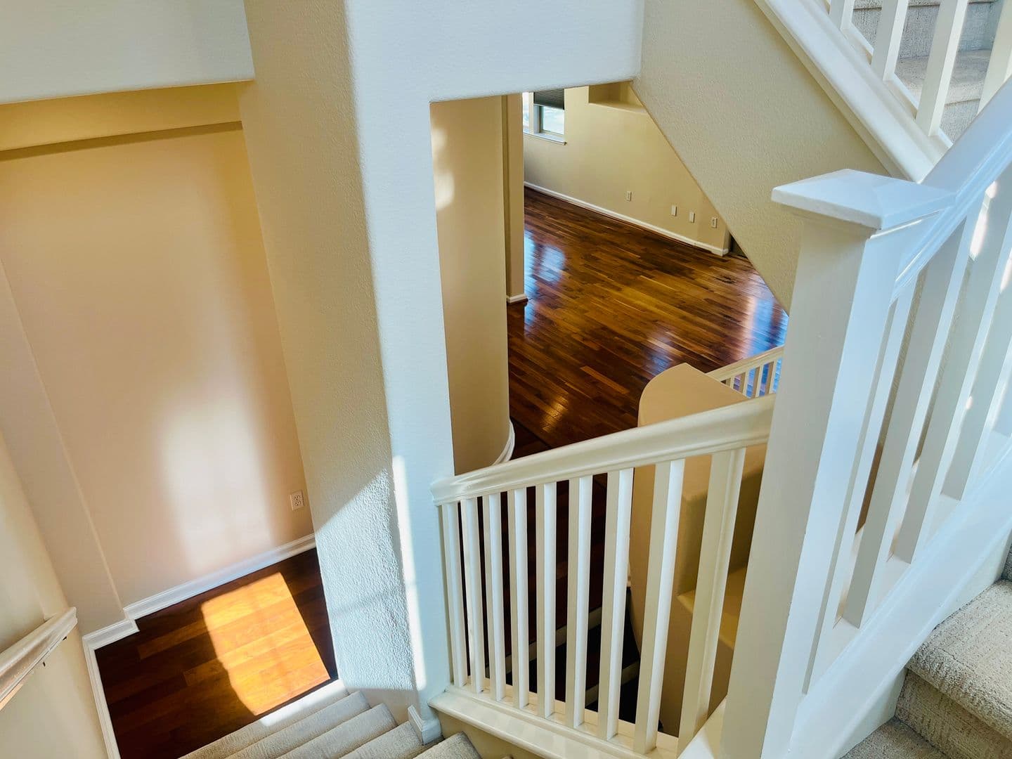 Santa Clara House: 4456 Headen Way
