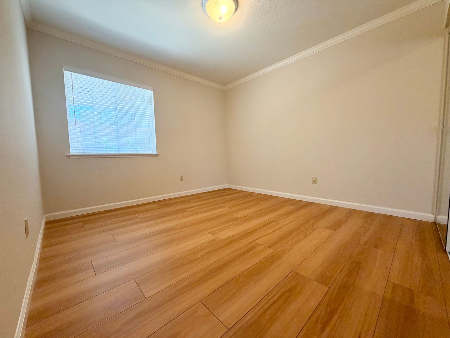Martinez House: 504 Westaire Boulevard