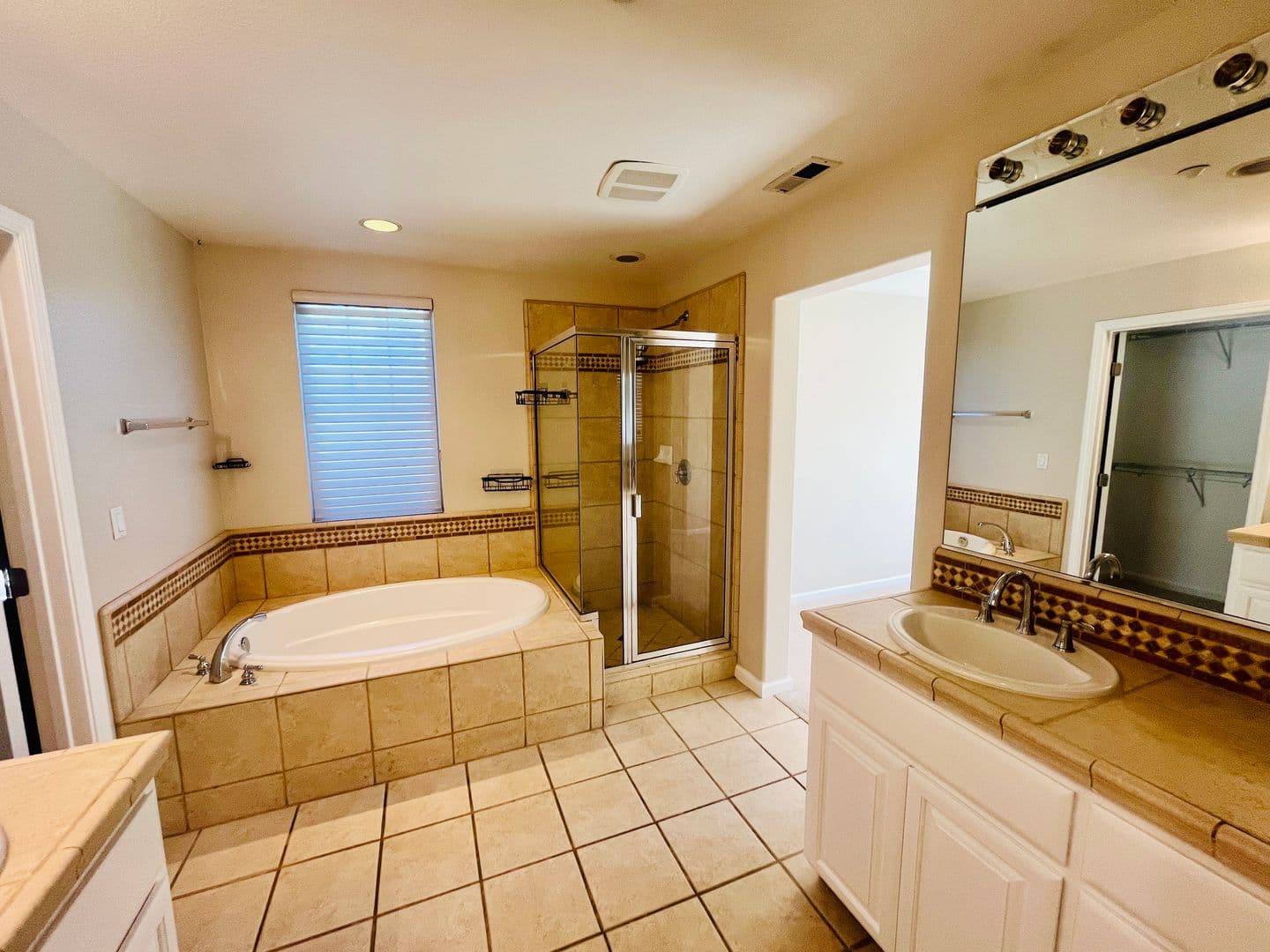Santa Clara House: 4456 Headen Way