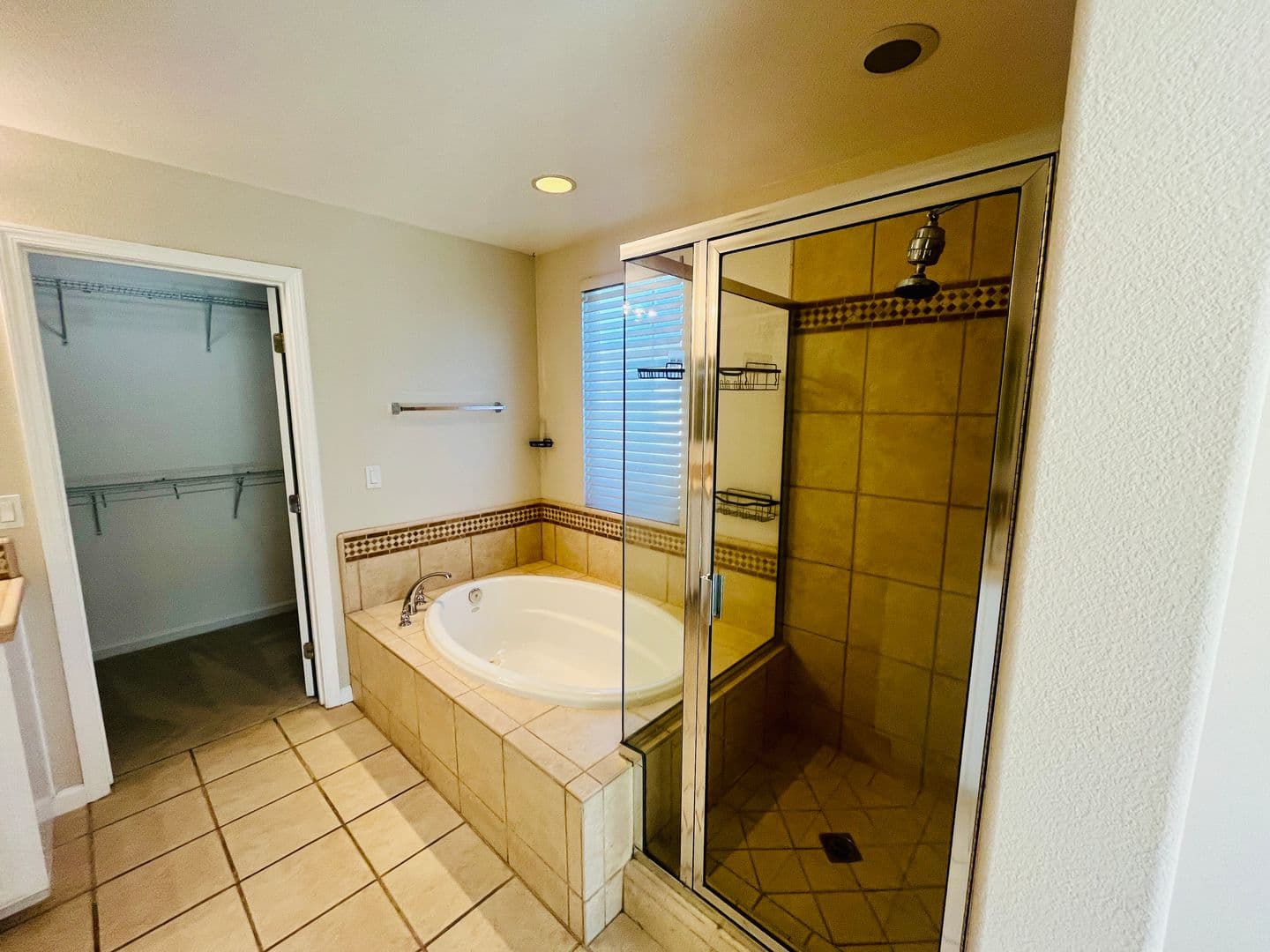 Santa Clara House: 4456 Headen Way