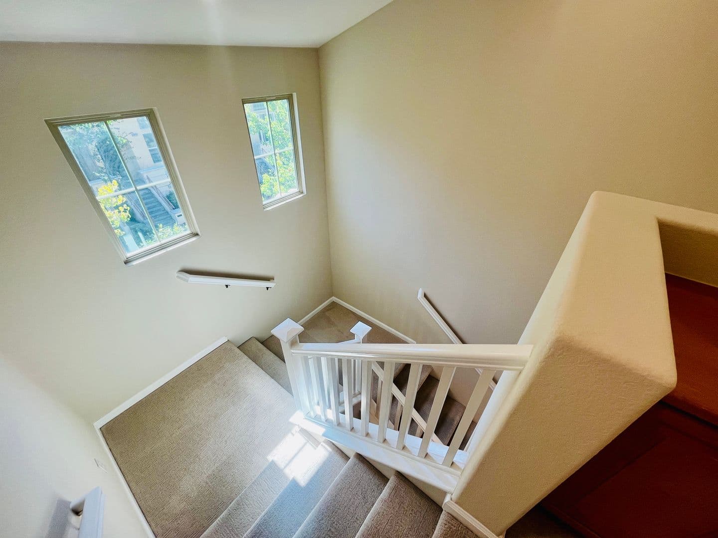 Santa Clara House: 4456 Headen Way