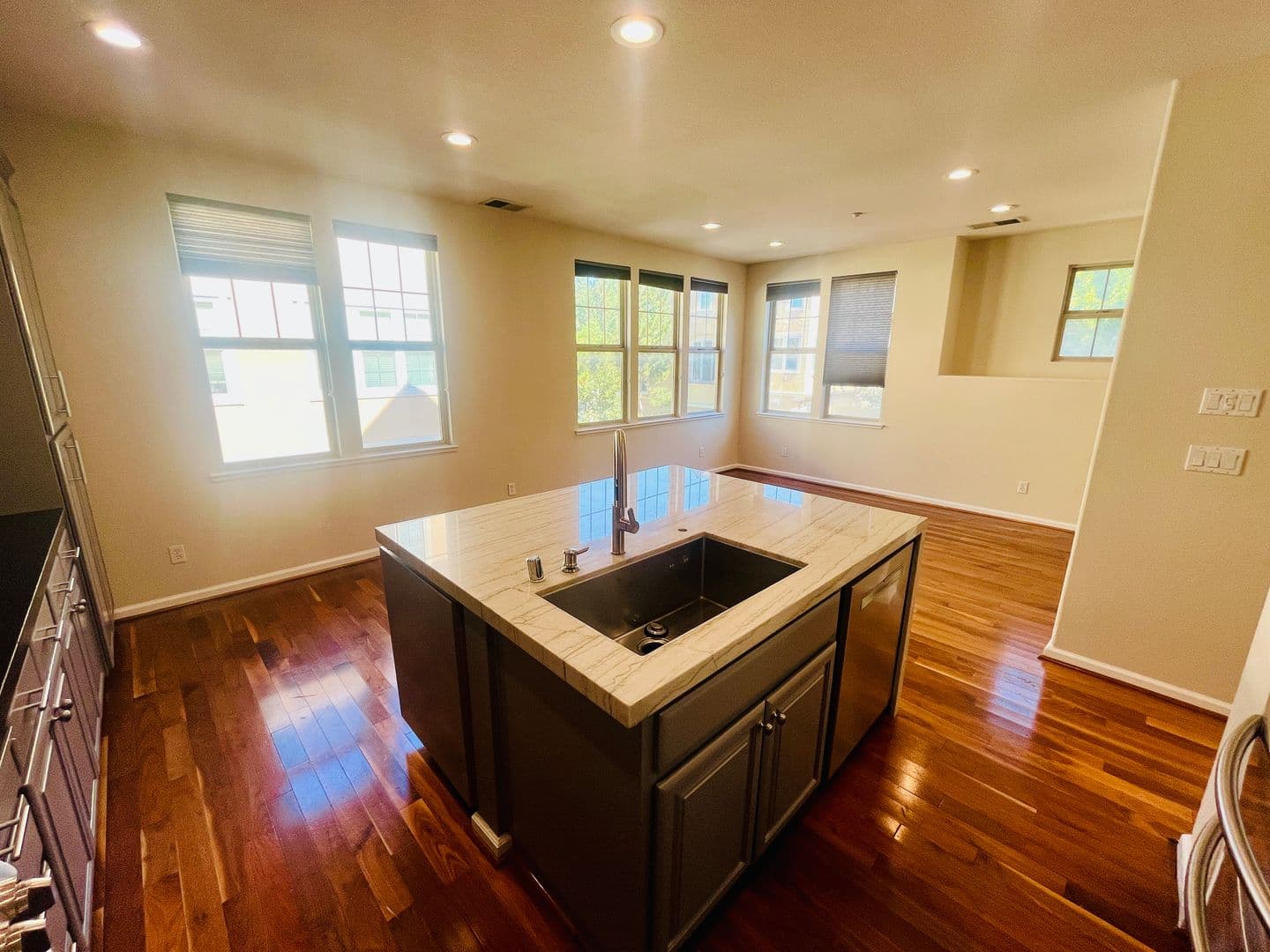 Santa Clara House: 4456 Headen Way