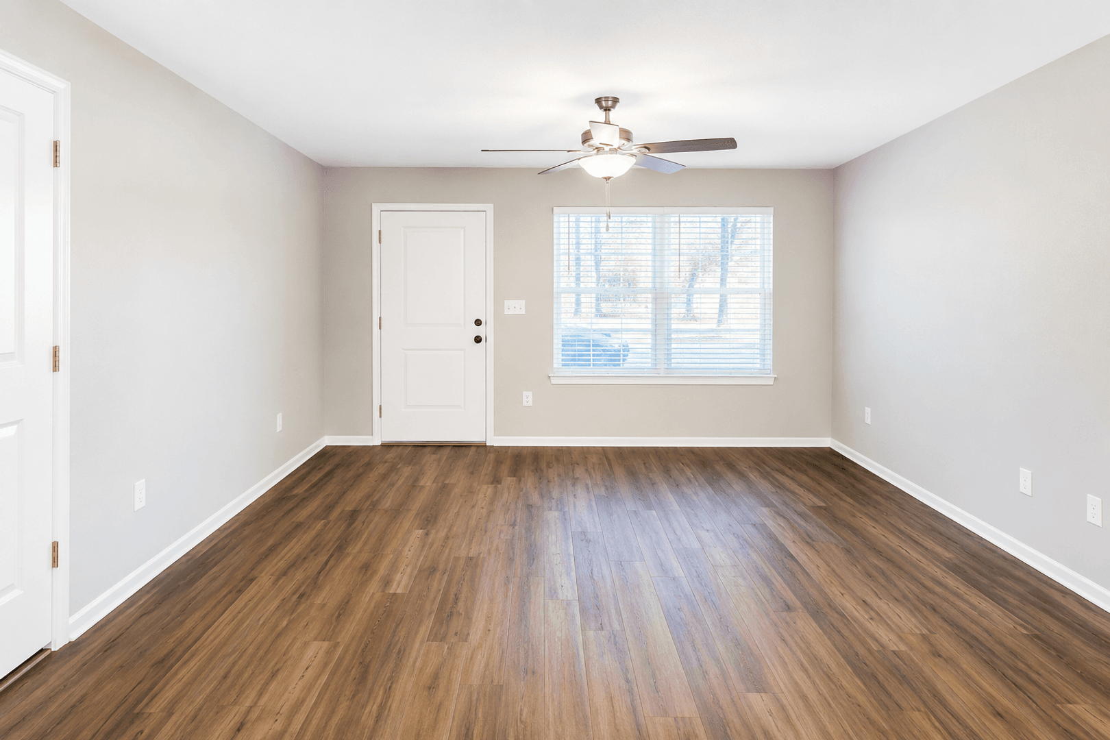 Siloam Springs Apartment: 1707 E Montclair Ave
