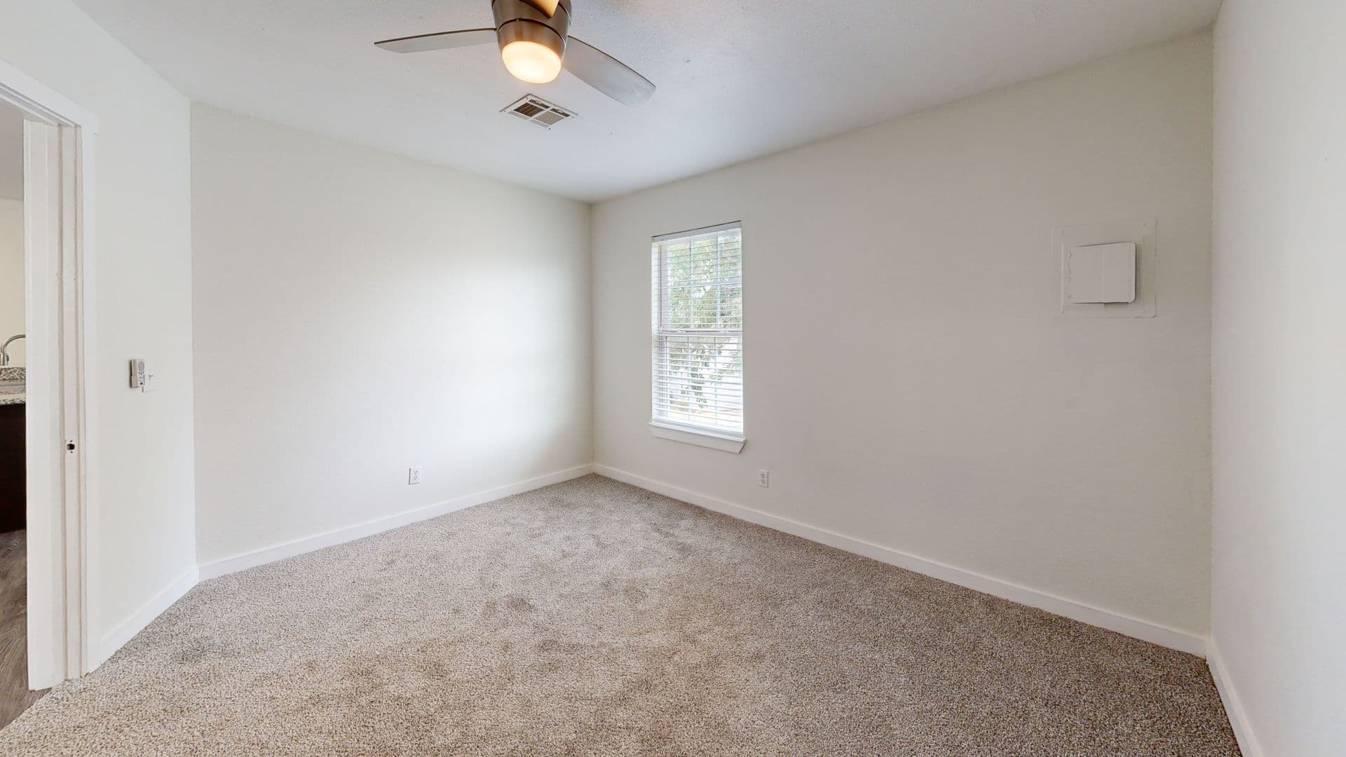 Oklahoma City Apartment: 8201 N Rockwell Ave