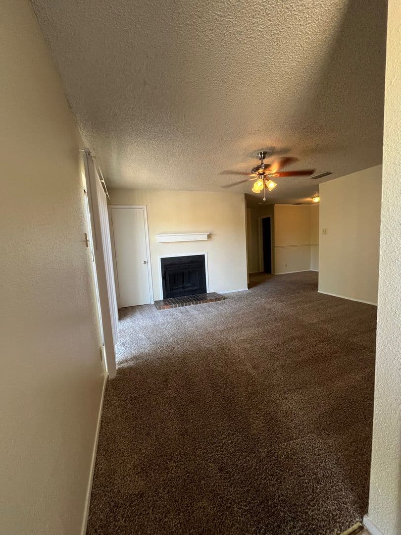 Lubbock Apartment: 3201 W Loop 289