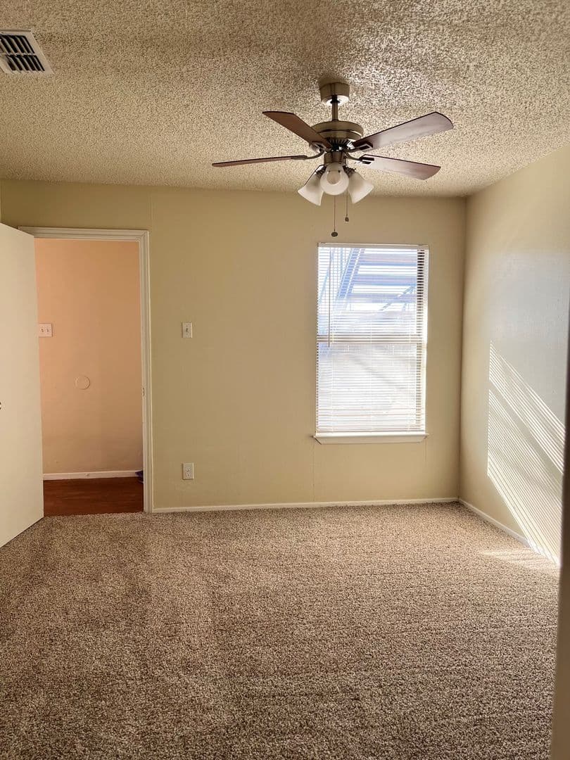 Lubbock Apartment: 3201 W Loop 289