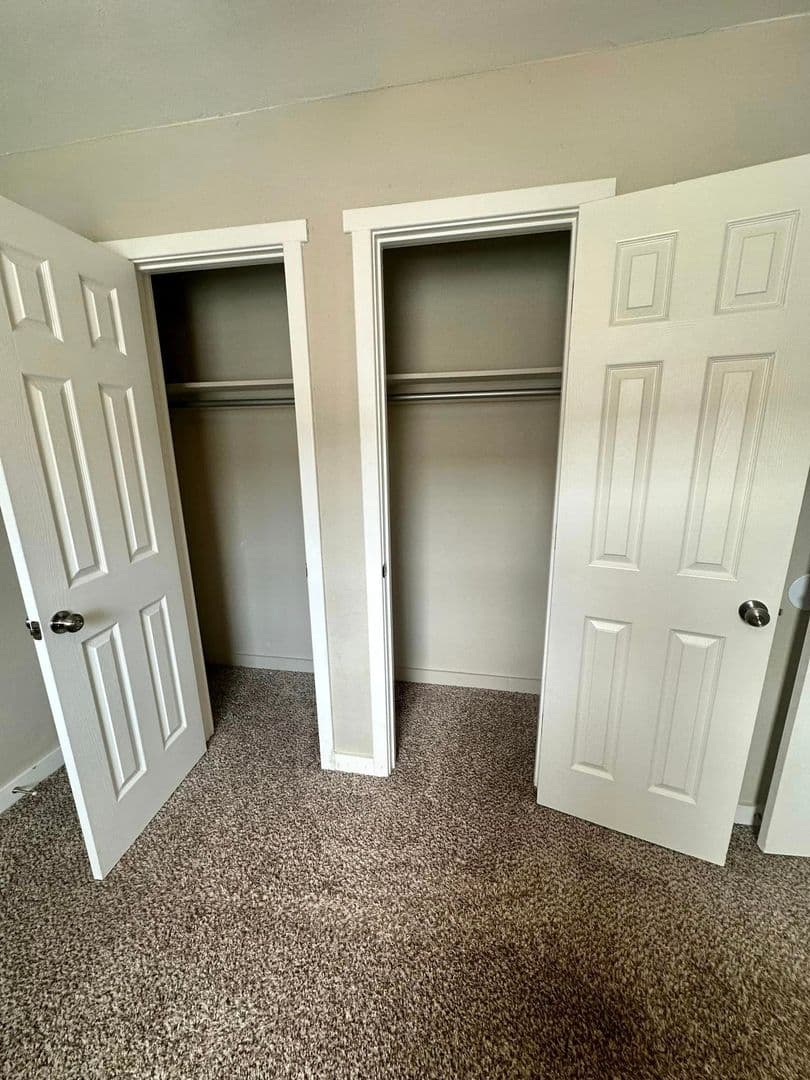 Oklahoma City Apartment: 9200 N MACARTHUR BLVD