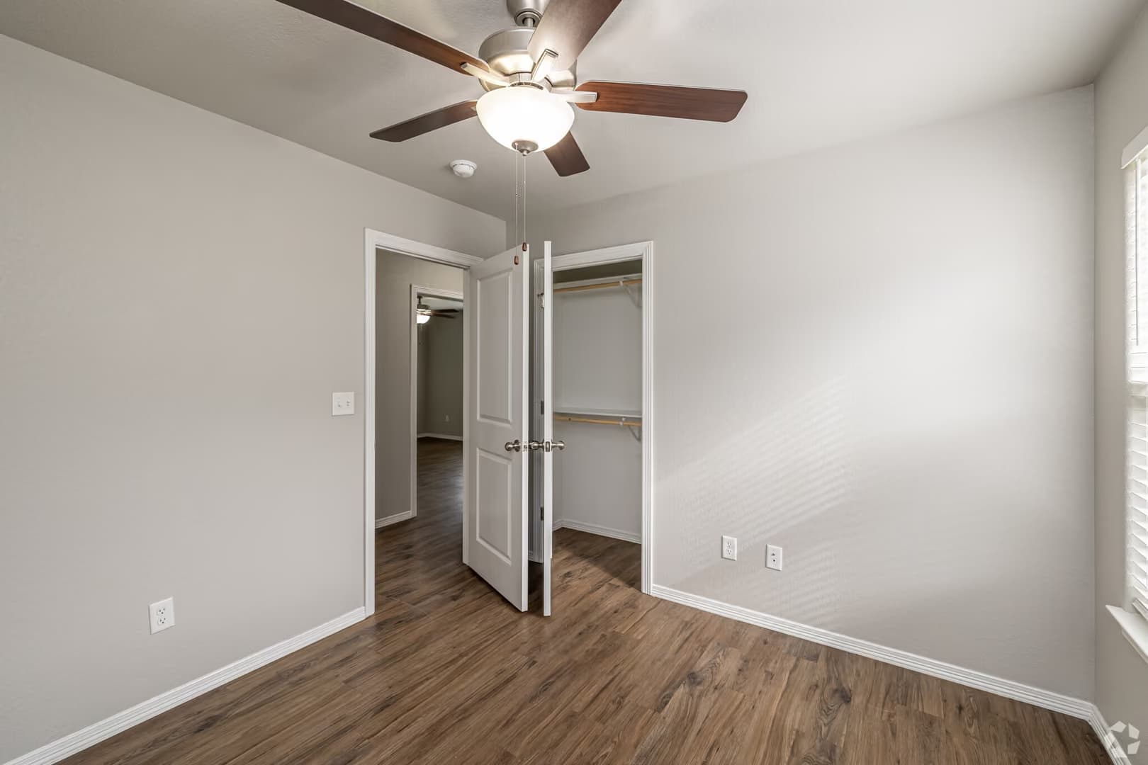 Siloam Springs Apartment: 1707 E Montclair Ave
