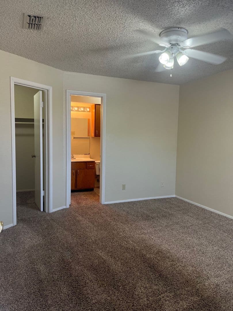 Lubbock Apartment: 3201 W Loop 289