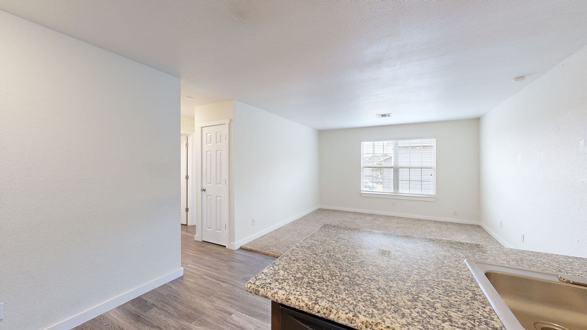 Oklahoma City Apartment: 8201 N Rockwell Ave