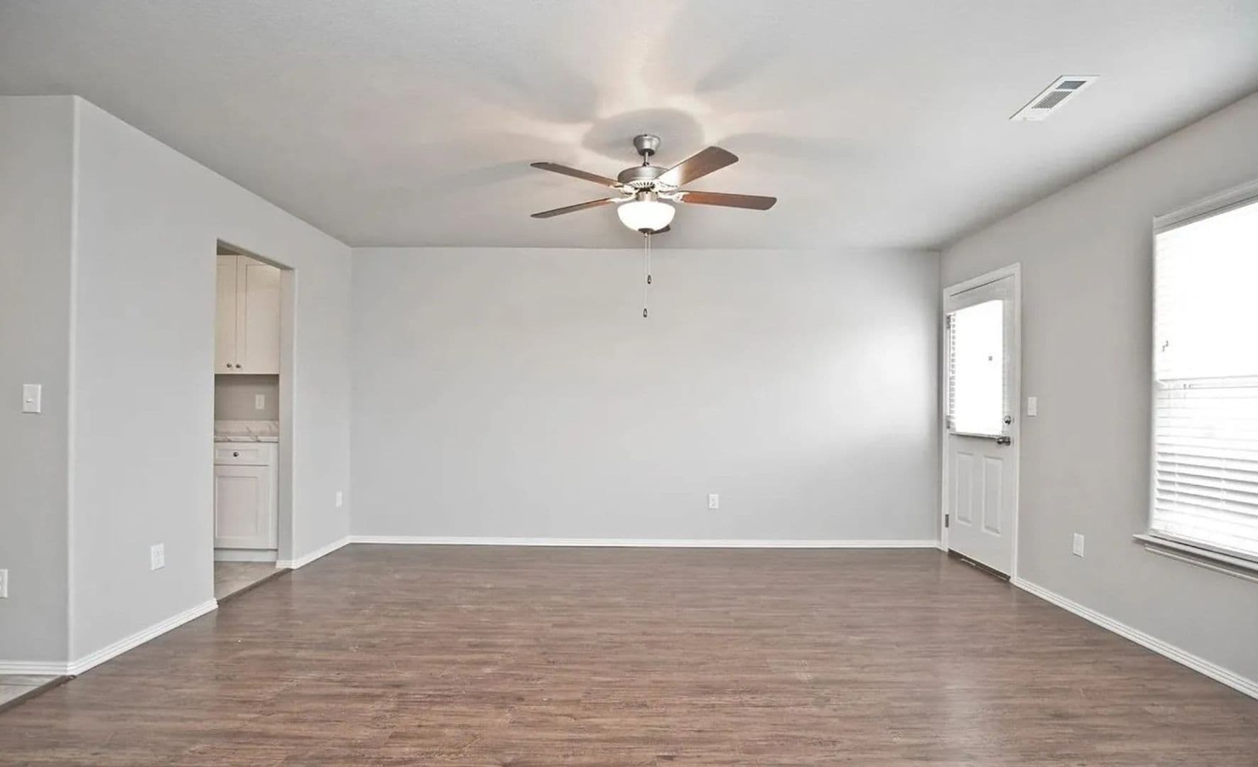 Siloam Springs Apartment: 1402 S. Haden Unit B