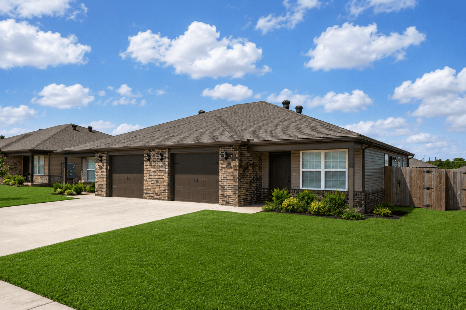Bentonville Apartment: 101 NW 63rd Avenue