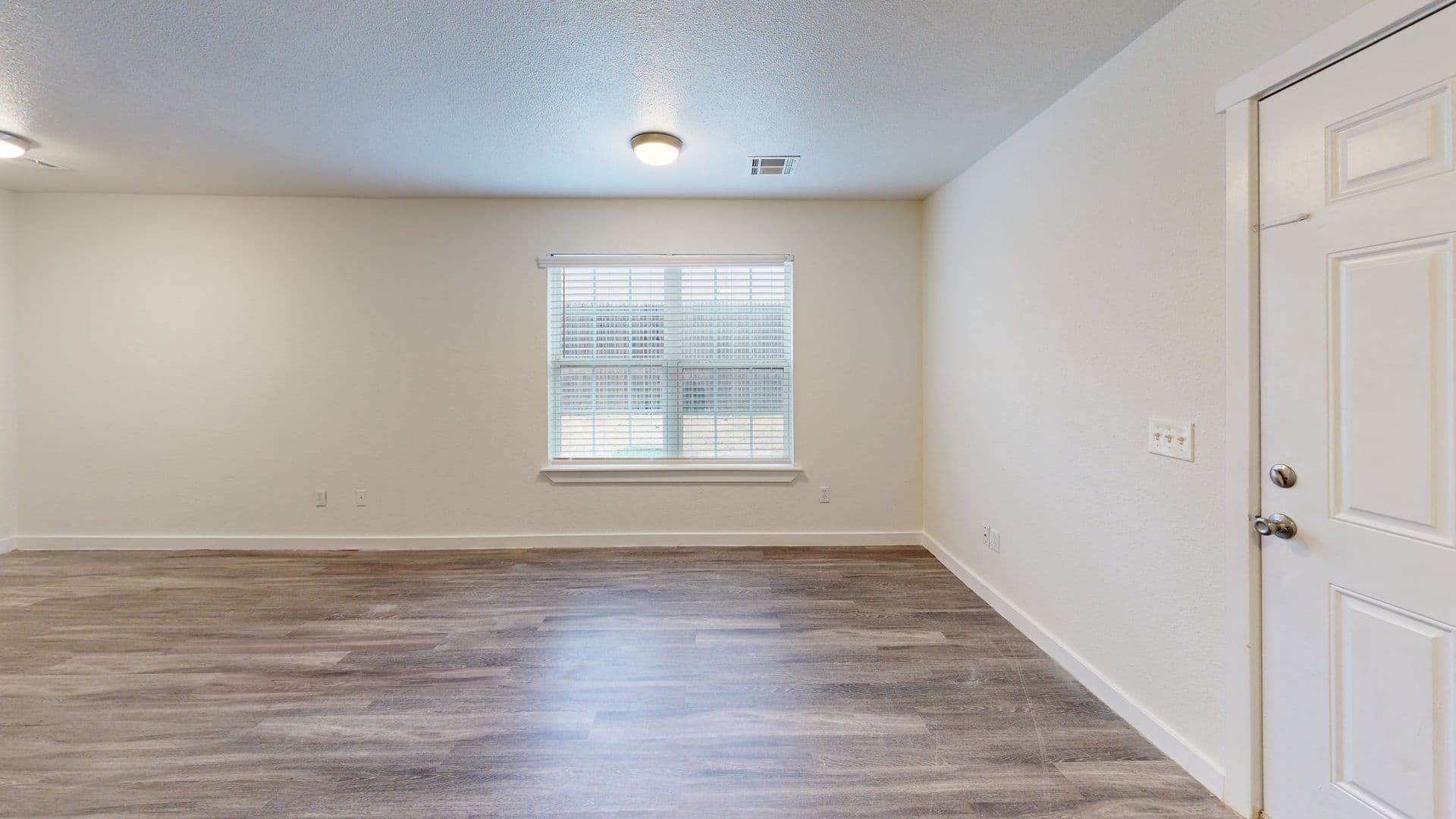 Oklahoma City Apartment: 8201 N Rockwell Ave