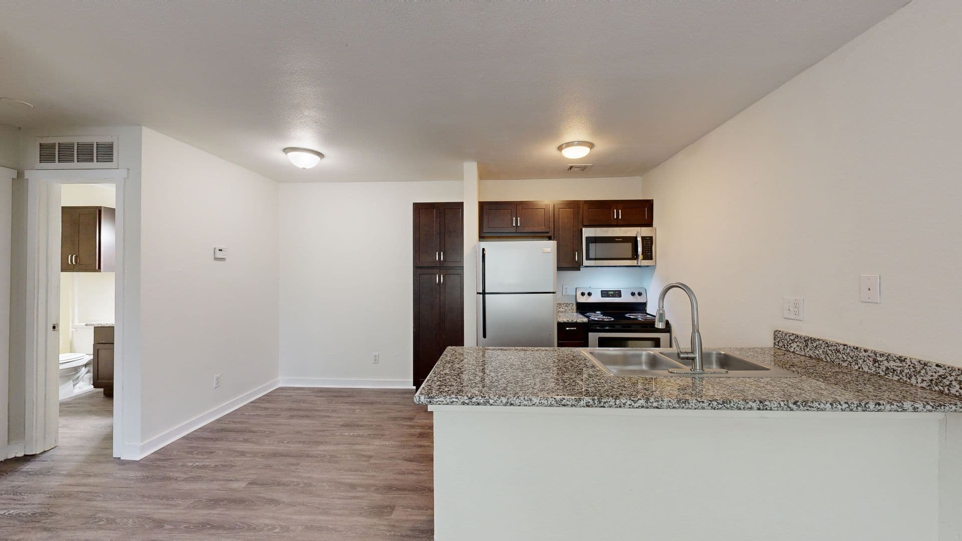 Oklahoma City Apartment: 8201 N Rockwell Ave