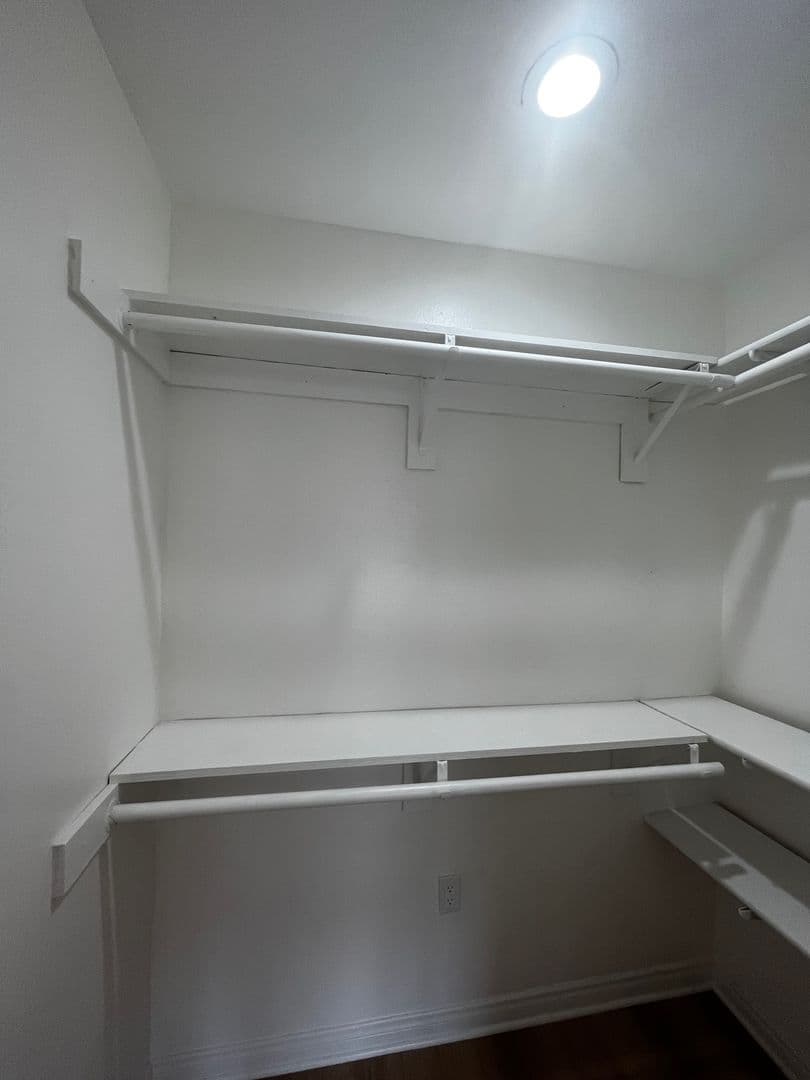 Los Angeles Apartment: 1811 N. Cherokee Ave.