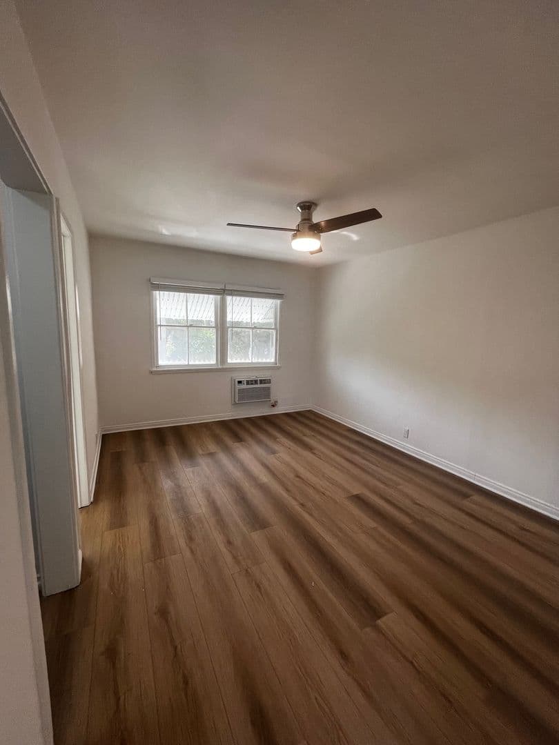 Los Angeles Apartment: 1811 N. Cherokee Ave.