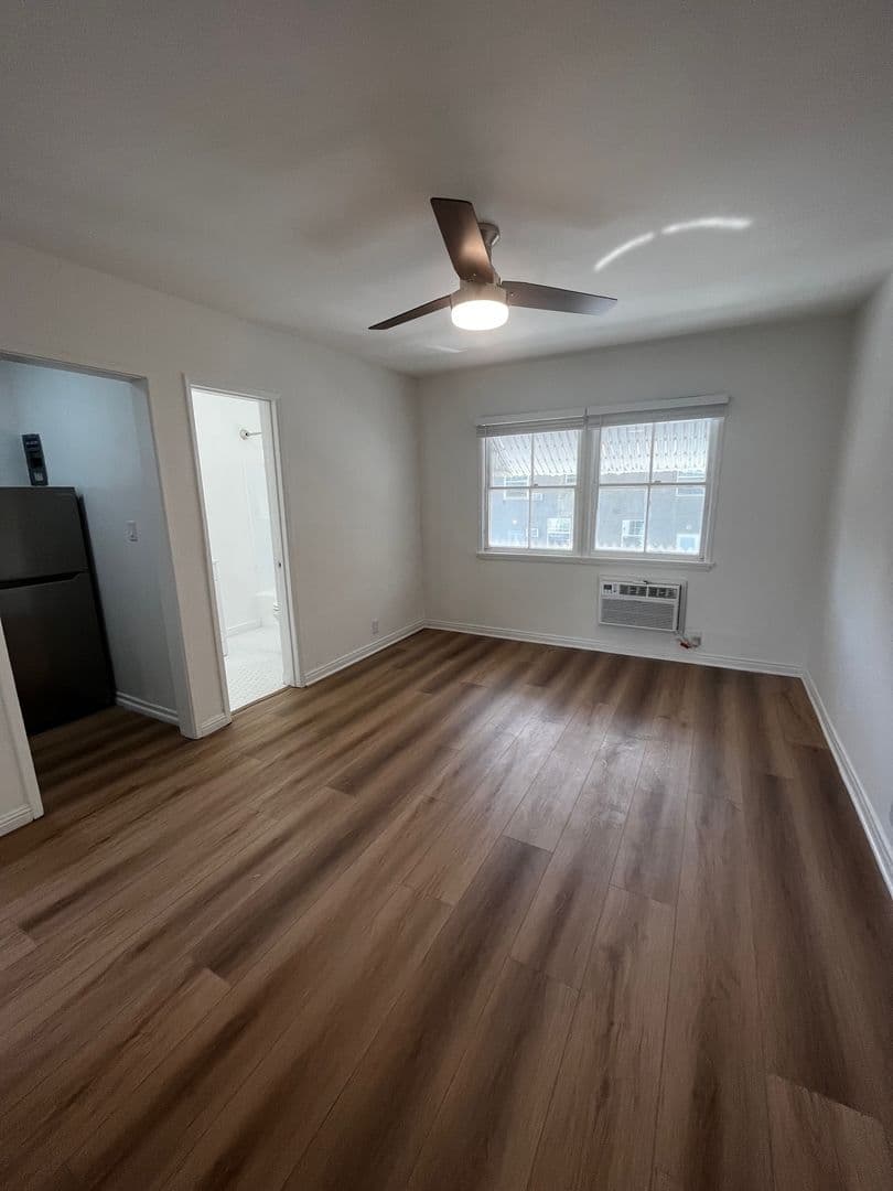 Los Angeles Apartment: 1811 N. Cherokee Ave.