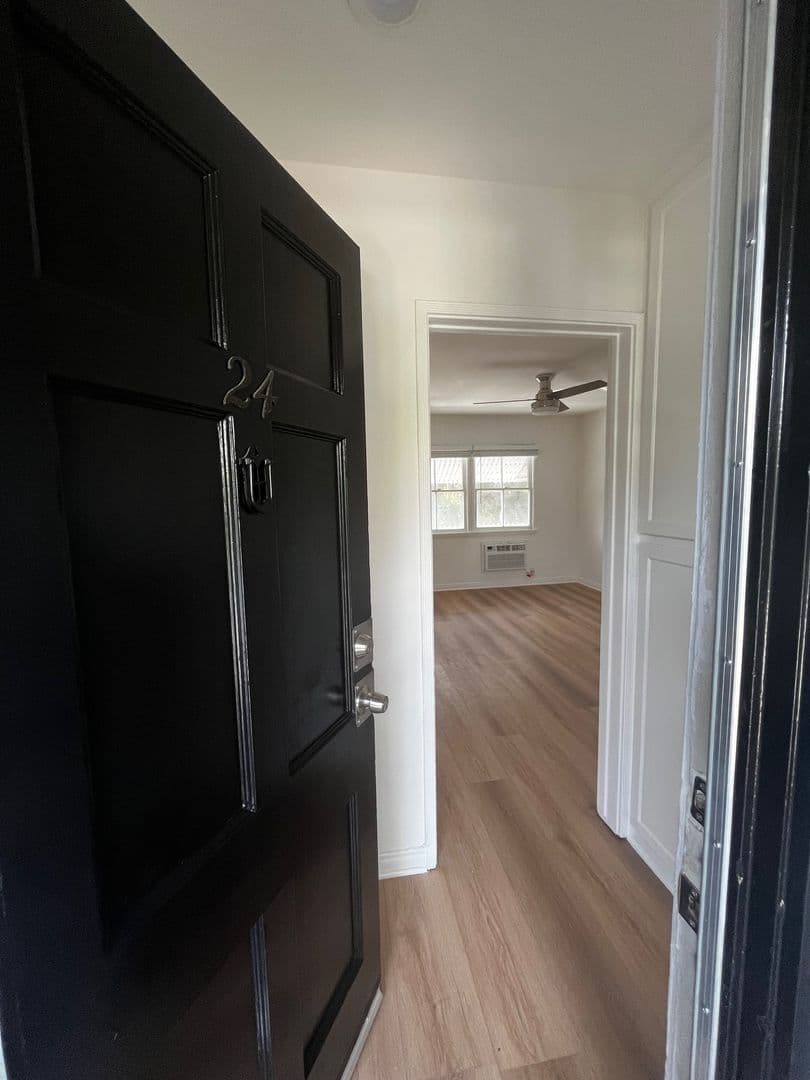 Los Angeles Apartment: 1811 N. Cherokee Ave.