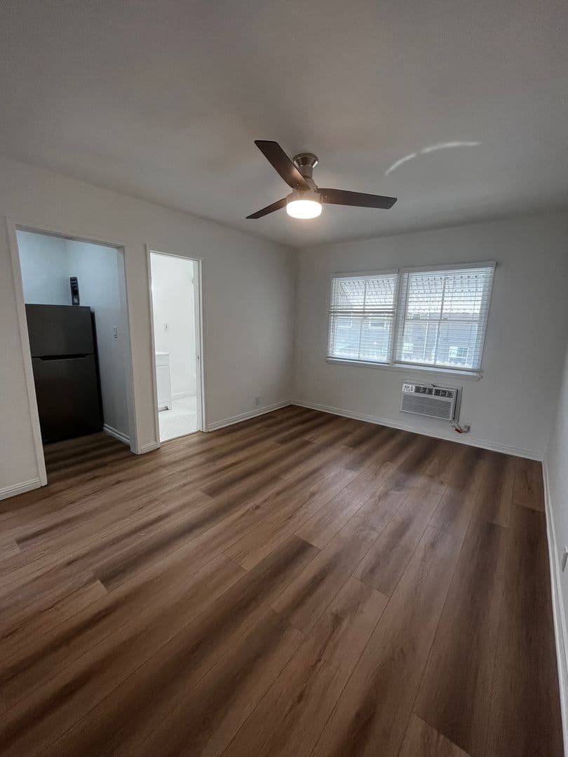 Los Angeles Apartment: 1811 N. Cherokee Ave.