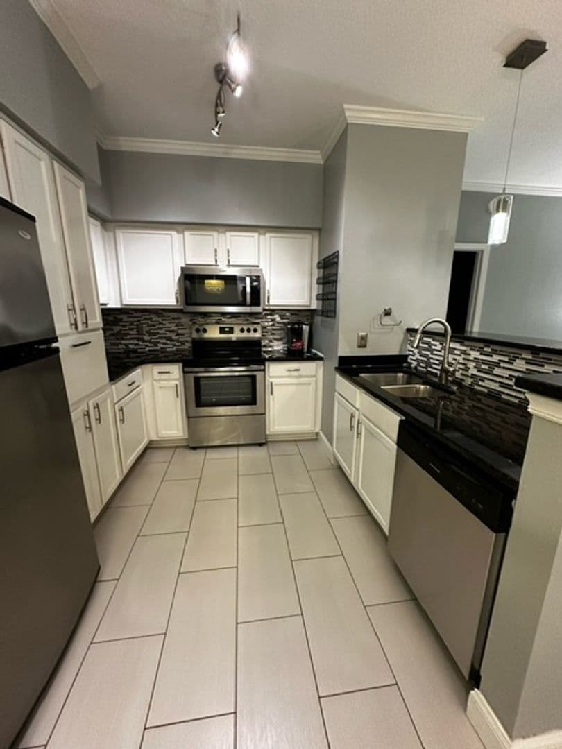 Tallahassee Condo: 2801 Chancellorsville Drive