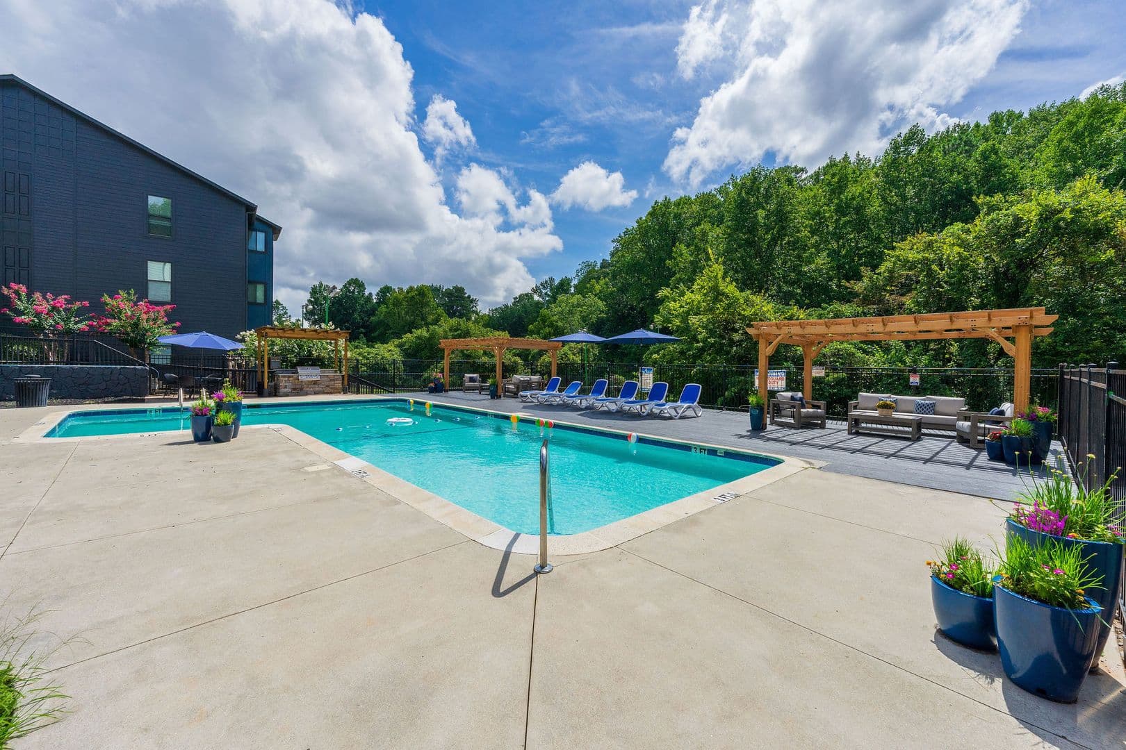 Norcross Apartment: 1400 Chase Ln
