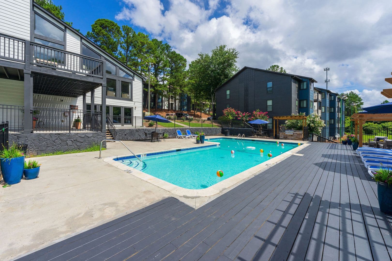 Norcross Apartment: 1400 Chase Ln