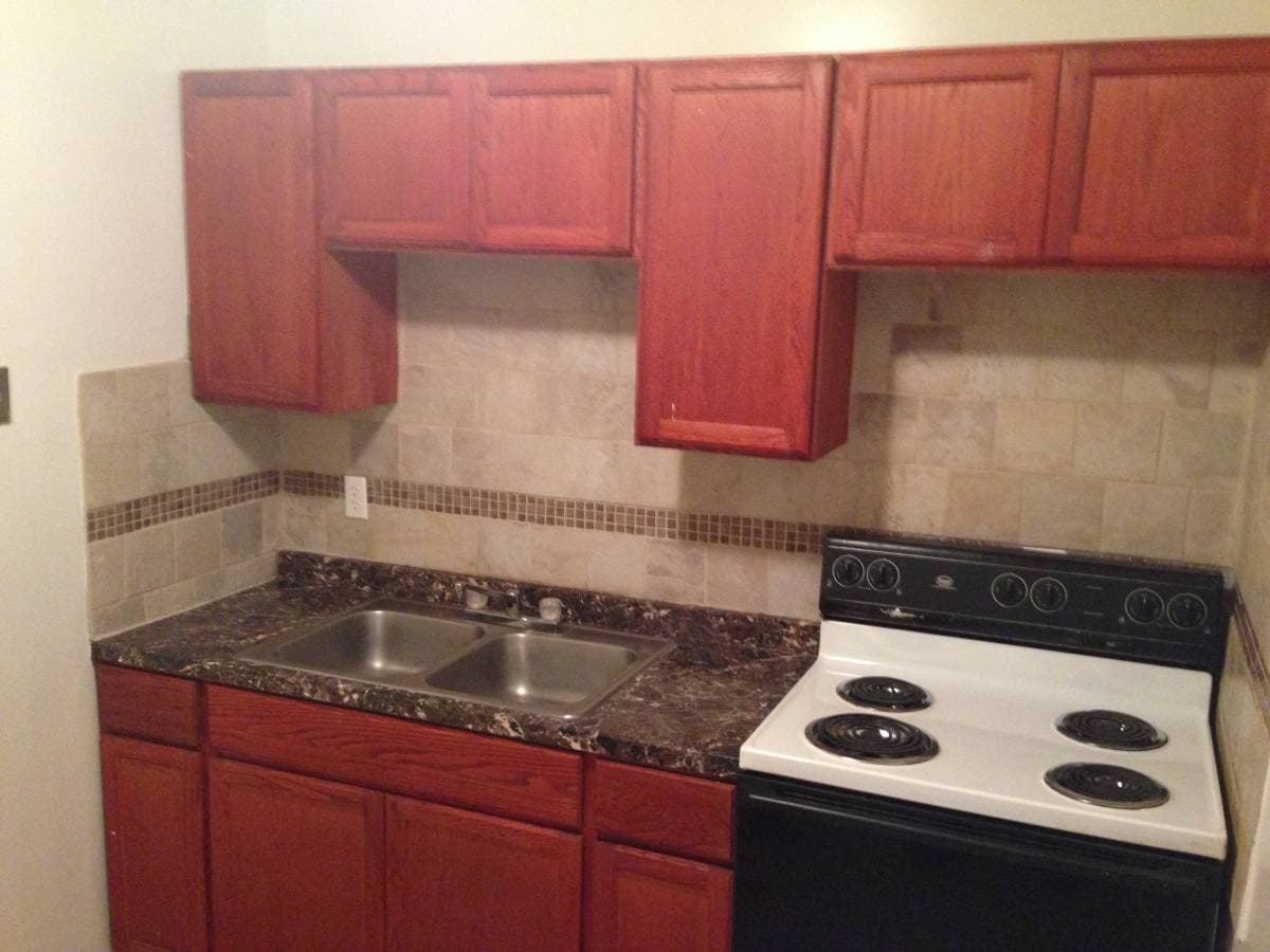 Marietta Apartment: 218 Walthall Avenue SE