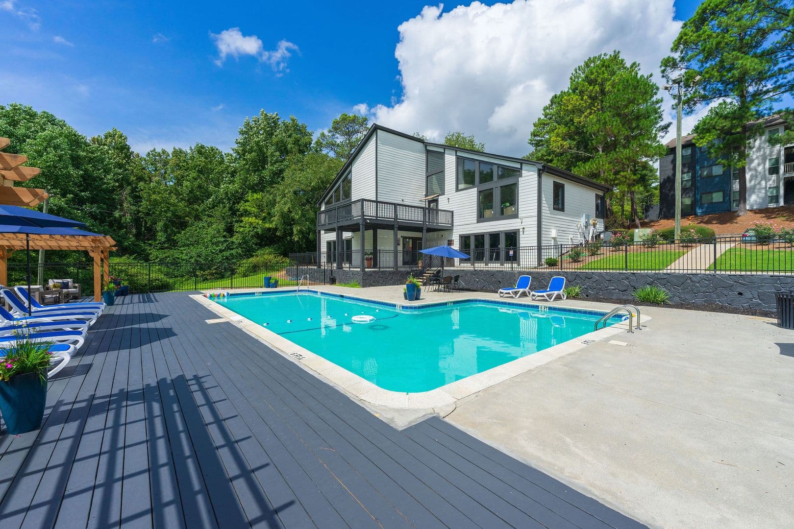 Norcross Apartment: 1400 Chase Ln