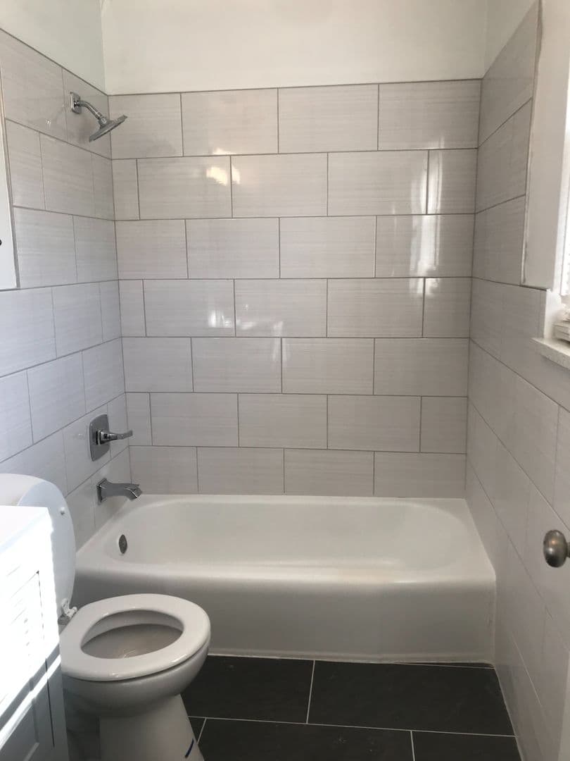 Atlanta Apartment: 112 Ardmore Place
