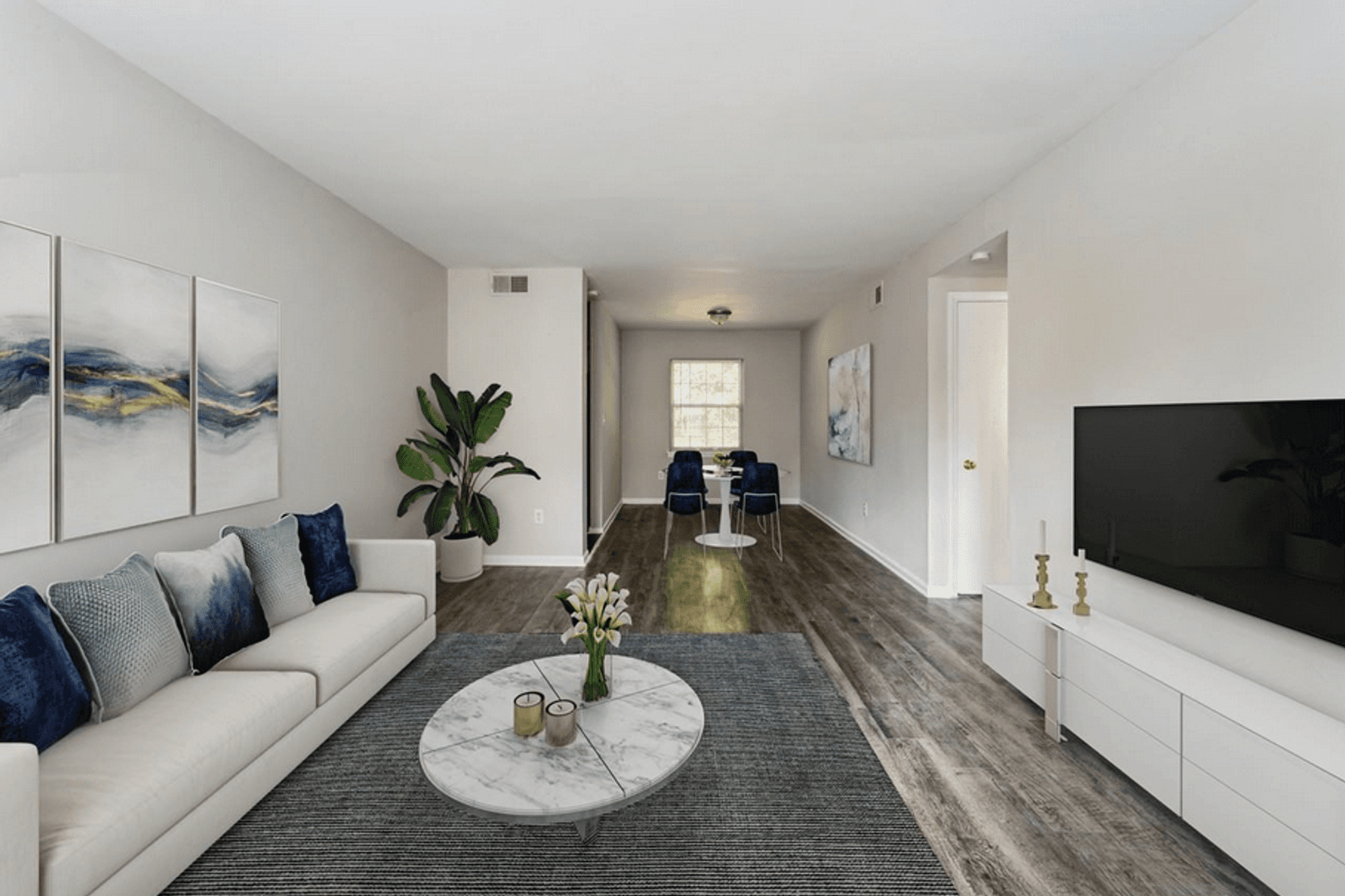Dalton Apartment: 1219 W. Emery Street