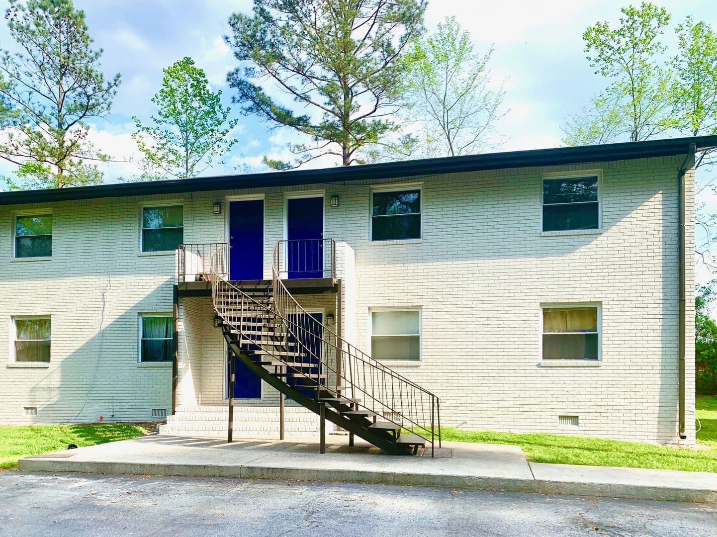 Lilburn Apartment: 5175 Lawrenceville Highway