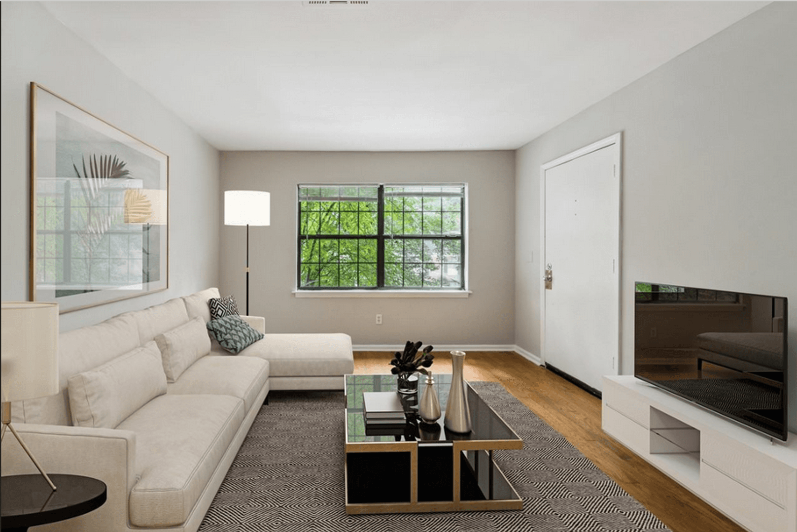 Dalton Apartment: 1219 W. Emery Street