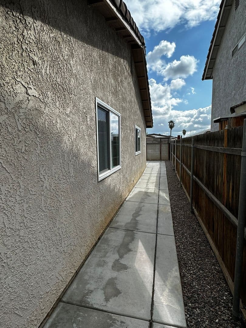 Moreno Valley House: 11828 Bayless St.
