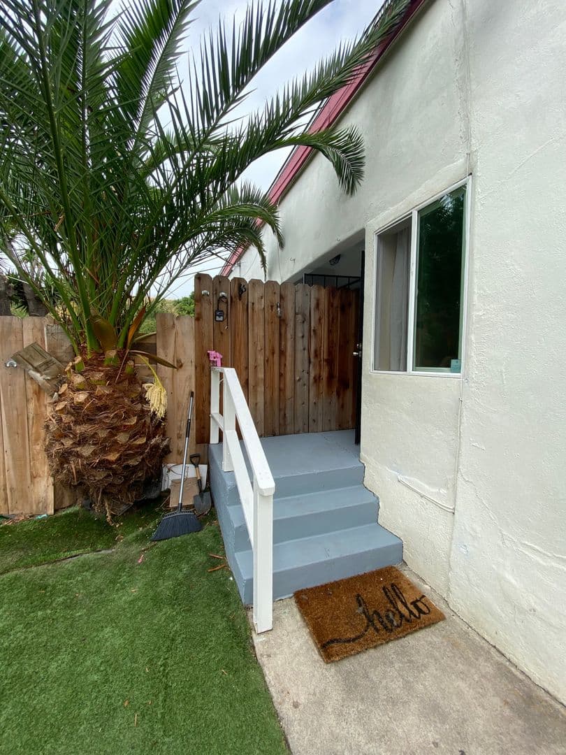 San Diego House: 3713 Birch St.