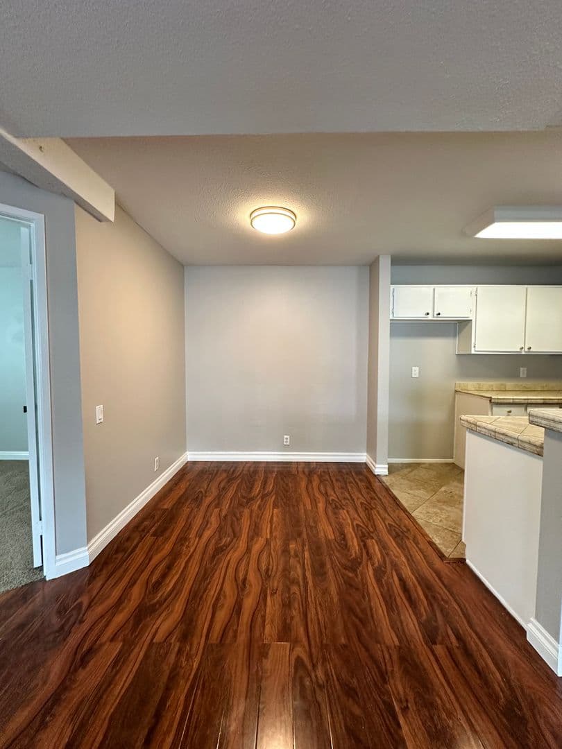 Highland Condo: 2266 Denair Ave #113